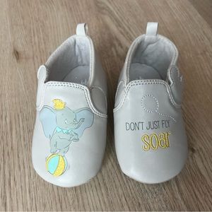 Disney Baby “Dumbo” Crib Shoes